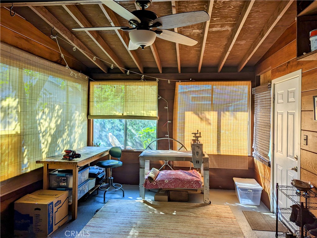 727 W 10th Street 1-3