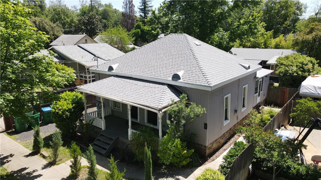 727 W 10th Street 1-3