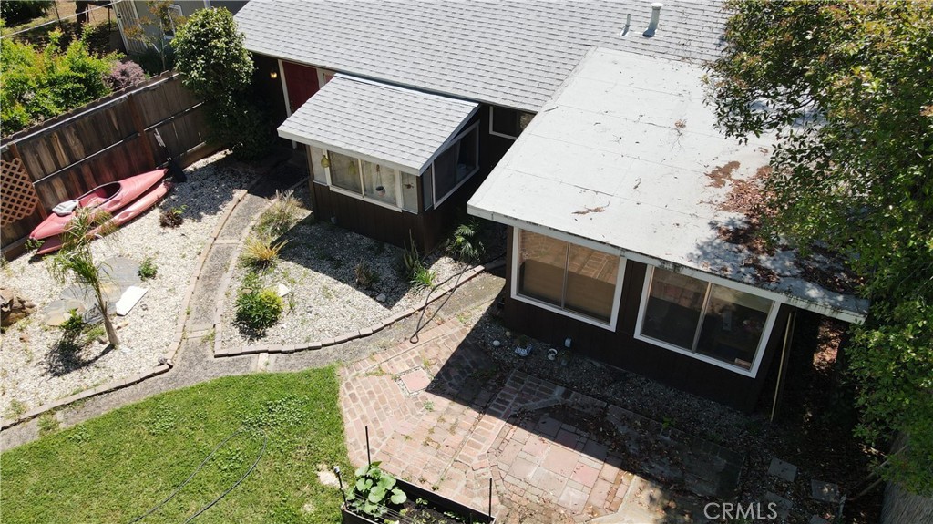 727 W 10th Street 1-3