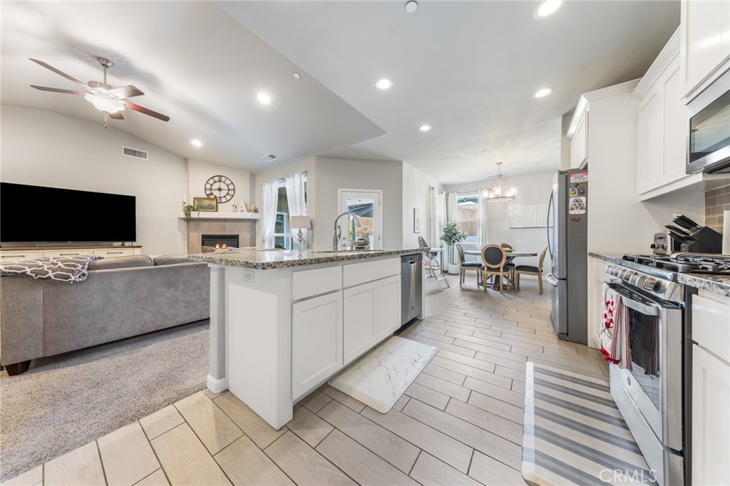 2958 Beaumont Avenue