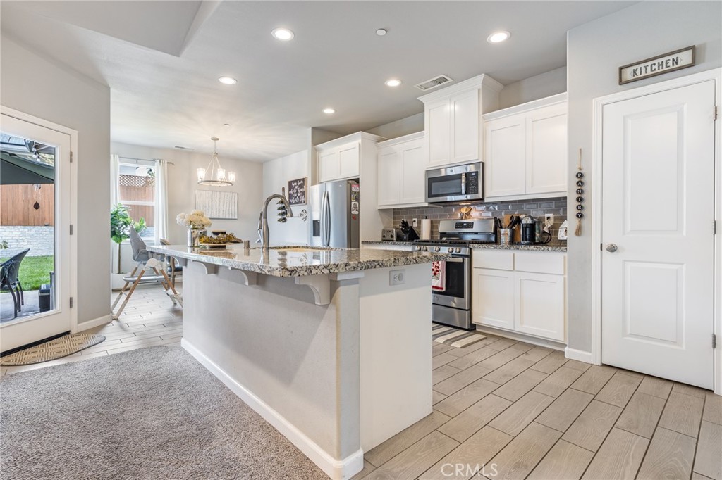 2958 Beaumont Avenue