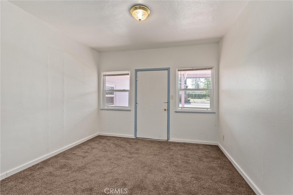 5577 Almond Street 1