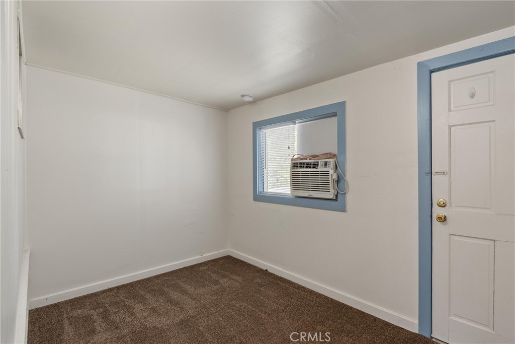 5577 Almond Street 1