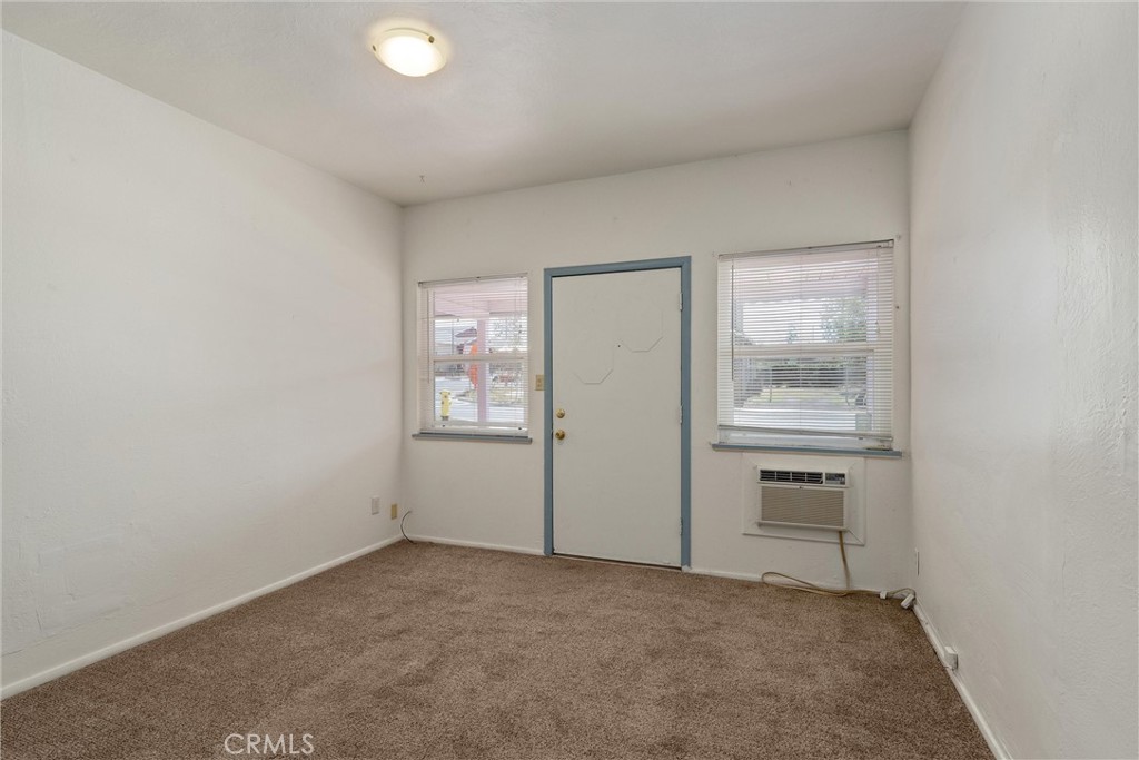 5577 Almond Street 1