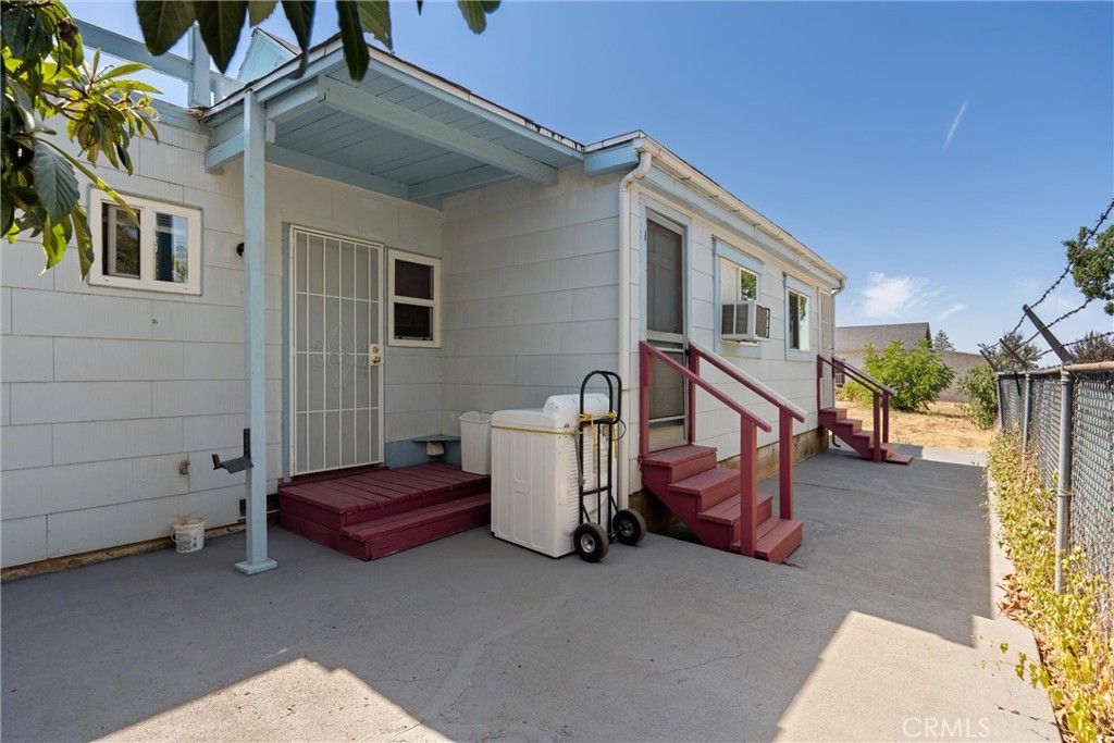 5577 Almond Street 1