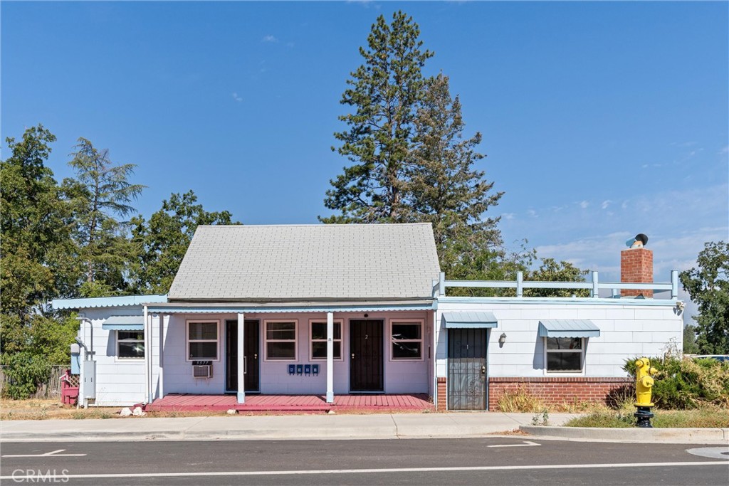 5577 Almond Street 1