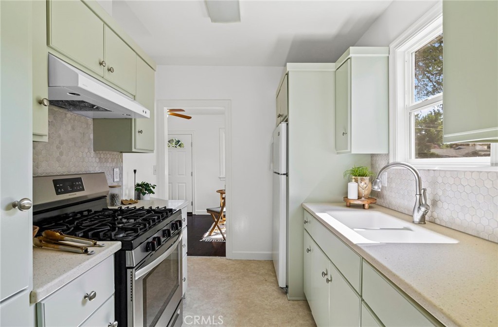 438 W 6th Avenue