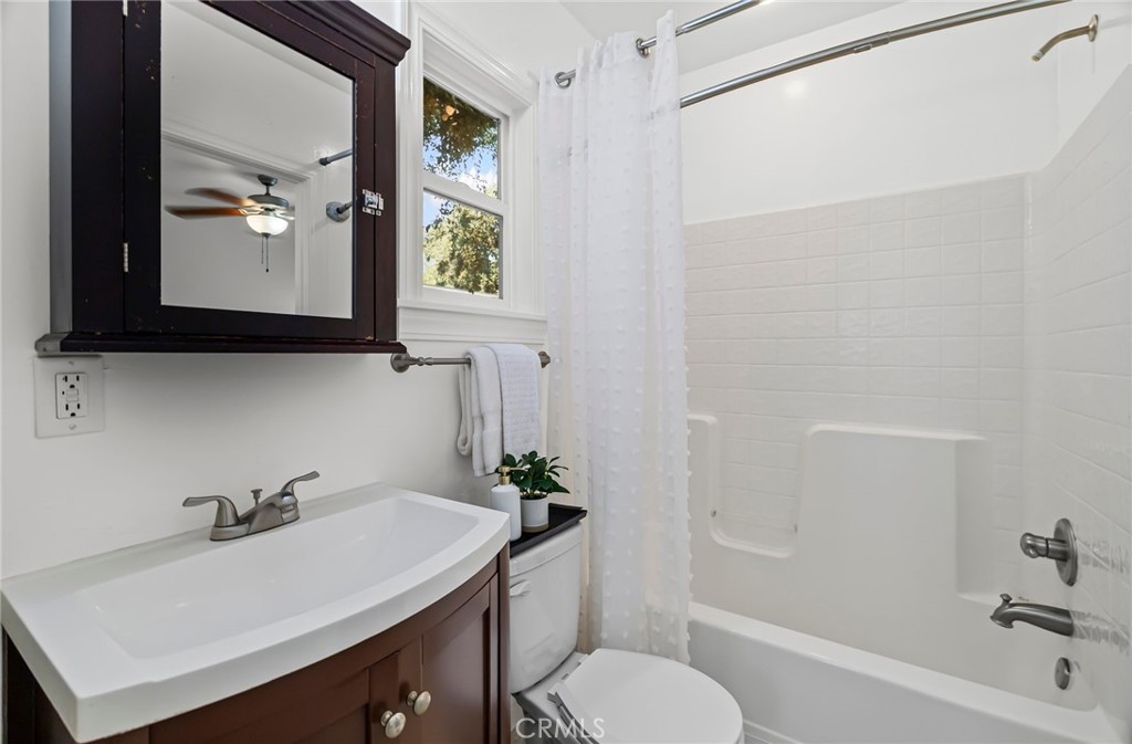 438 W 6th Avenue
