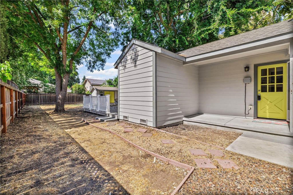 438 W 6th Avenue
