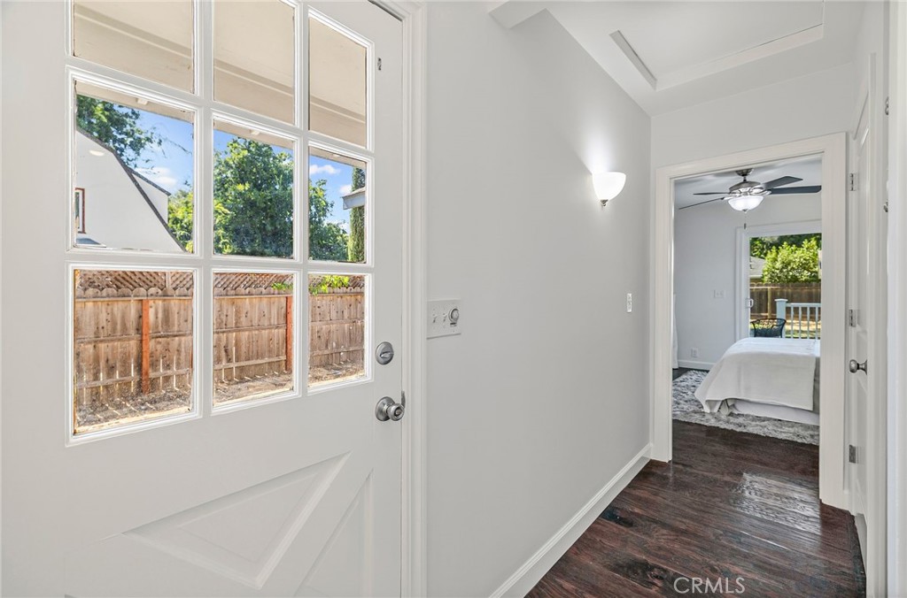 438 W 6th Avenue