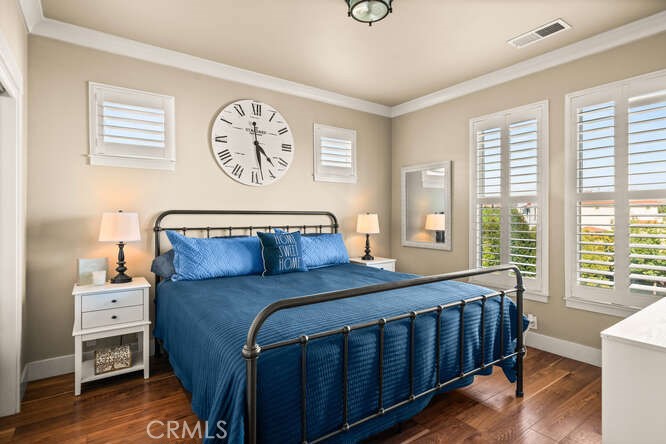 2234 Hutchinson Street