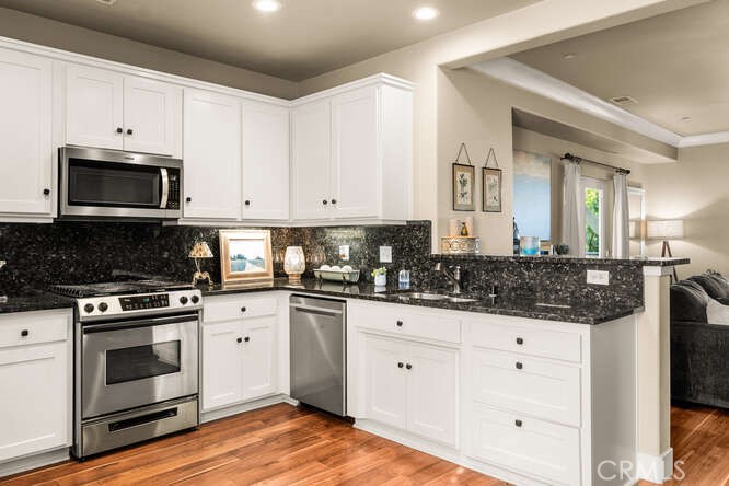 2234 Hutchinson Street