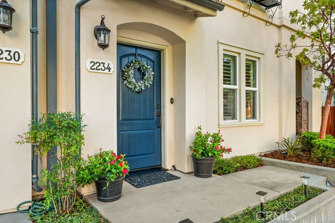 2234 Hutchinson Street