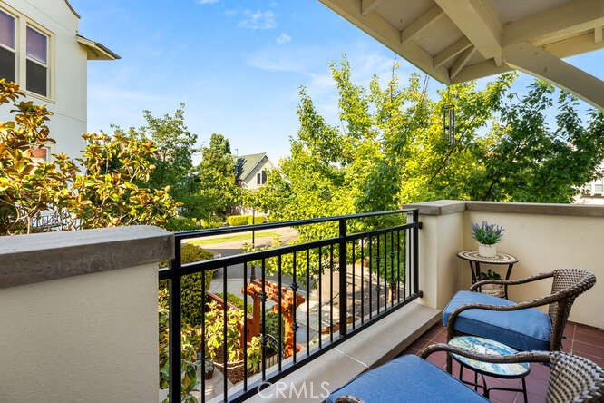 2234 Hutchinson Street