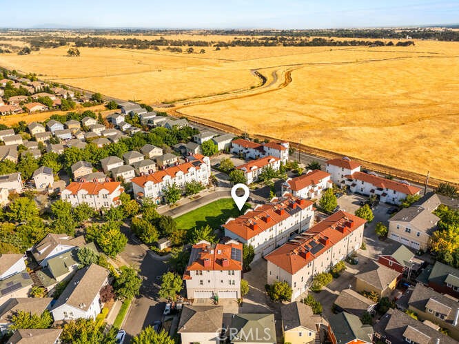 2234 Hutchinson Street