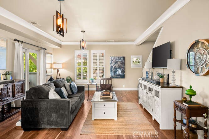 2234 Hutchinson Street