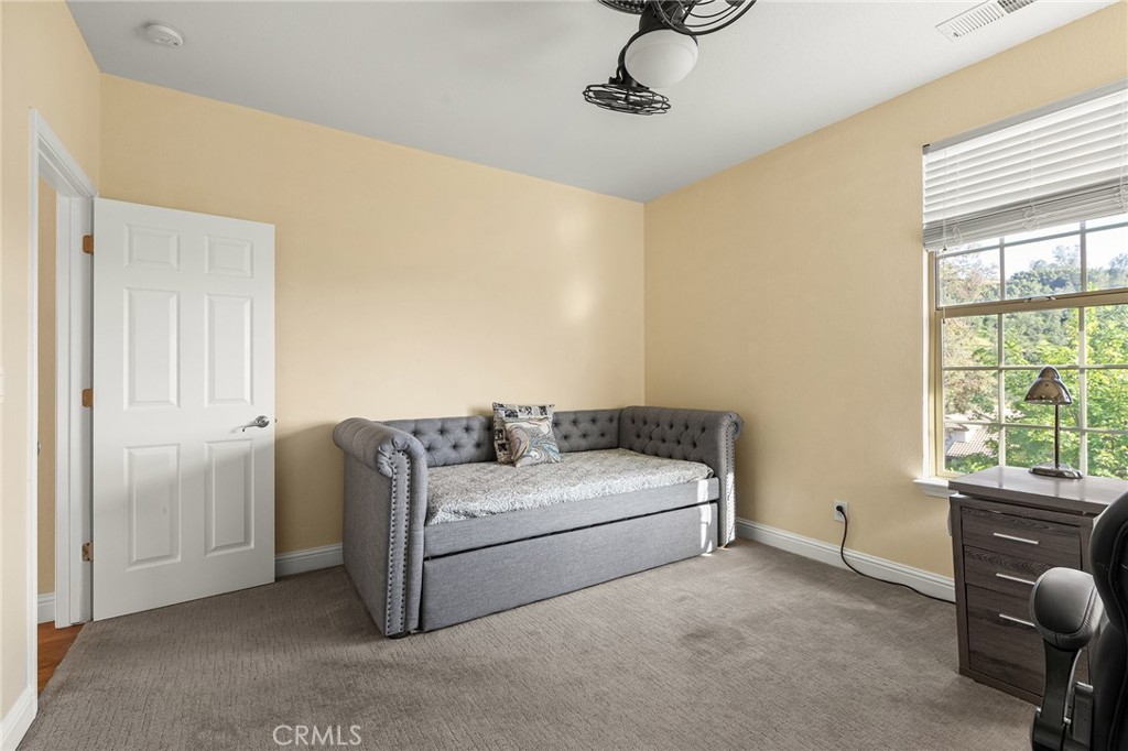 3560 Shadowtree