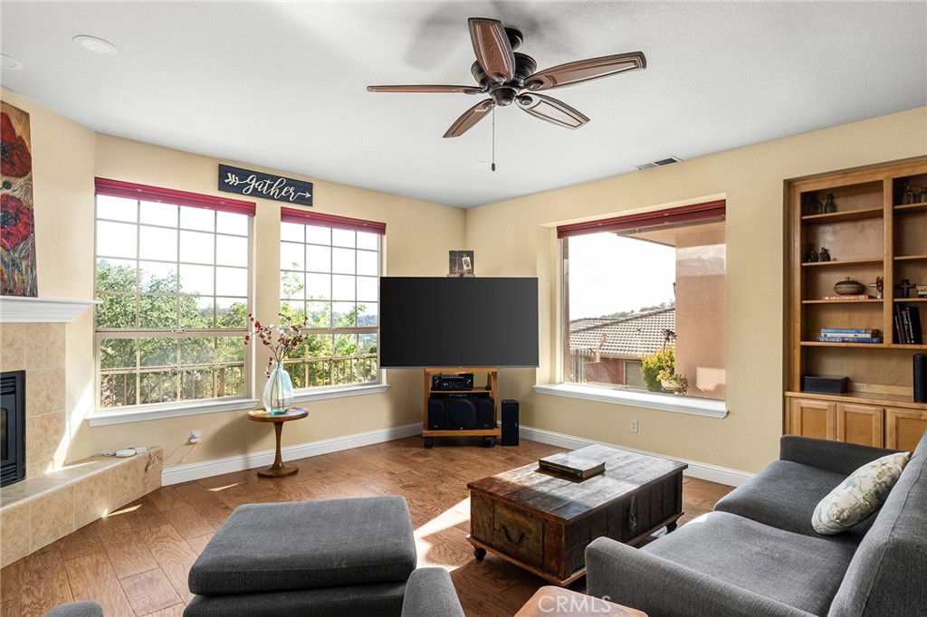 3560 Shadowtree