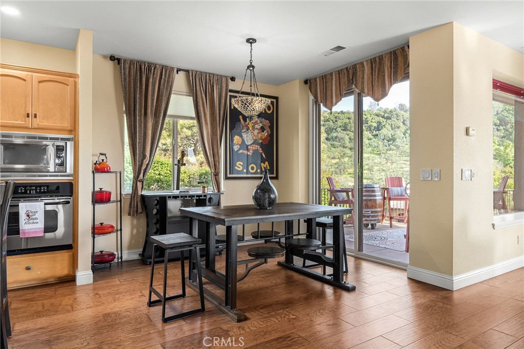 3560 Shadowtree