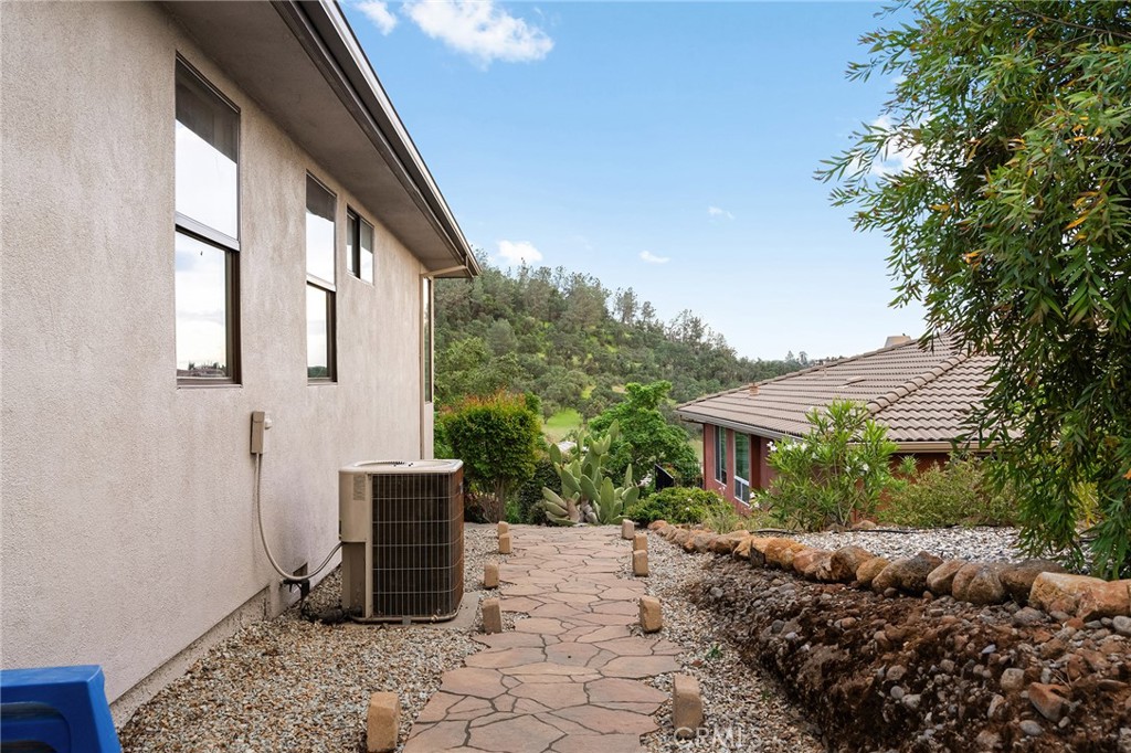 3560 Shadowtree