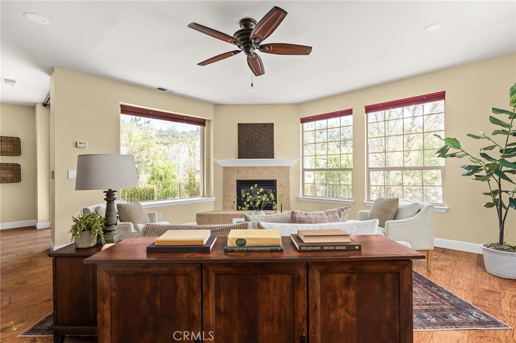 3560 Shadowtree