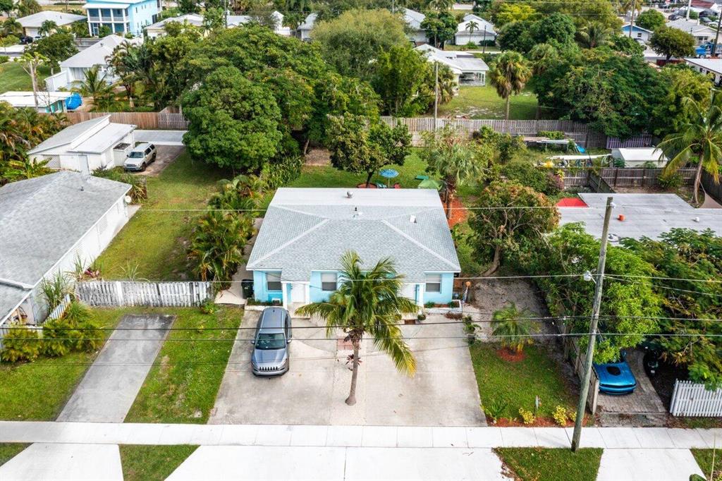 327 SE 3rd Avenue