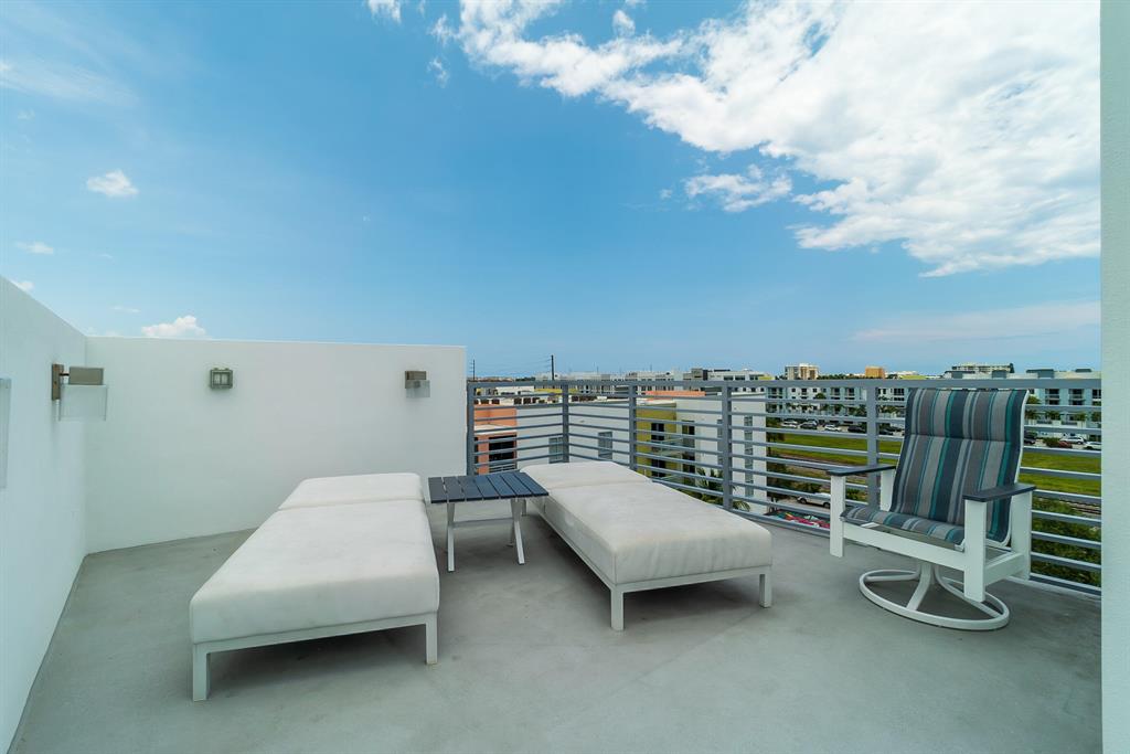 111 SE 1st Avenue Unit: 510