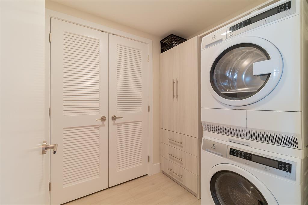 111 SE 1st Avenue Unit: 510