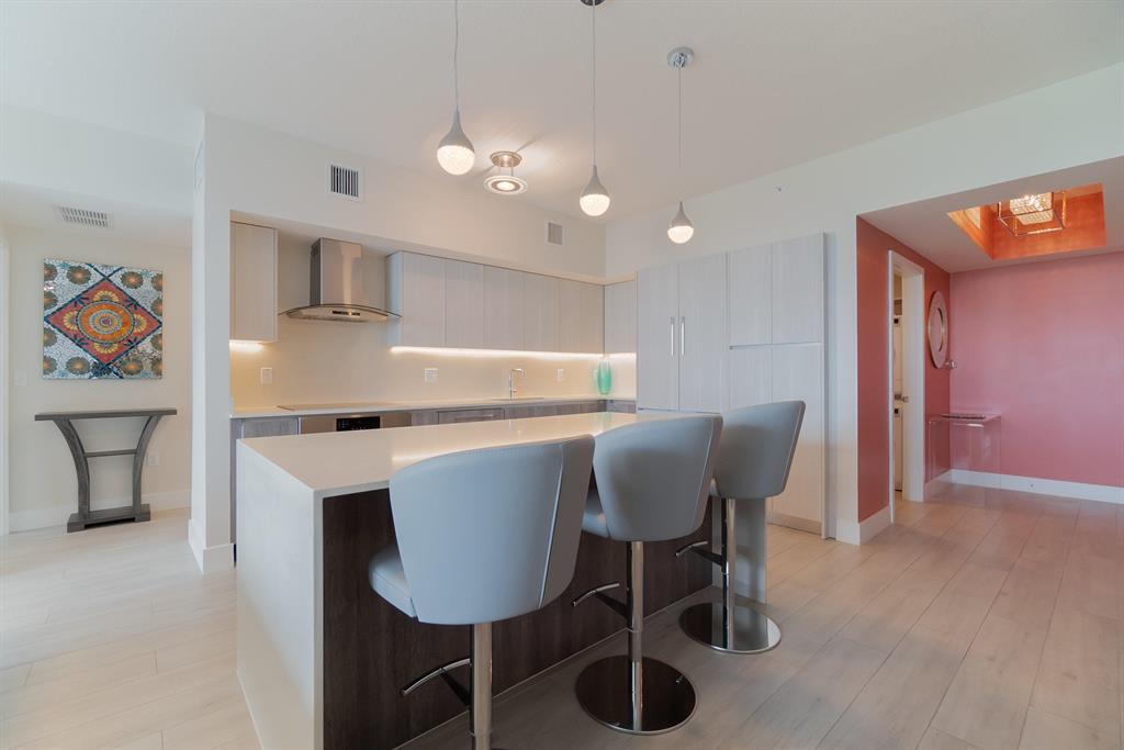 111 SE 1st Avenue Unit: 510