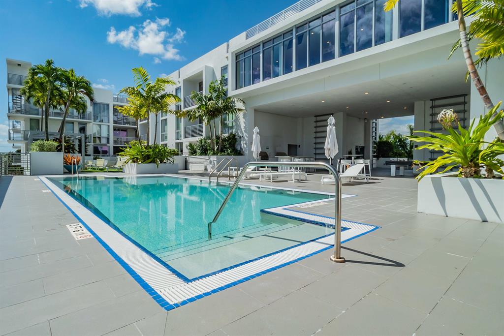 111 SE 1st Avenue Unit: 510
