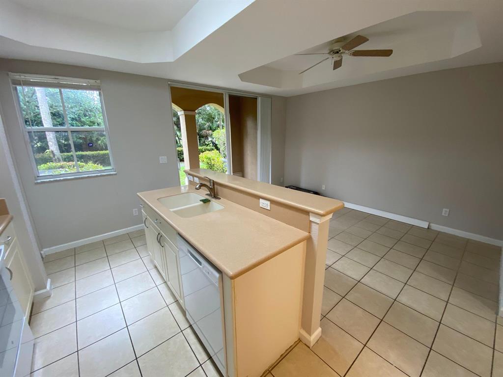 2896 Hidden Hills Road Unit: 1006