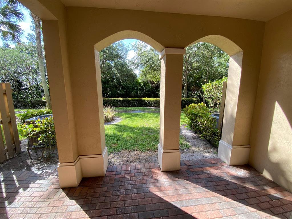2896 Hidden Hills Road Unit: 1006