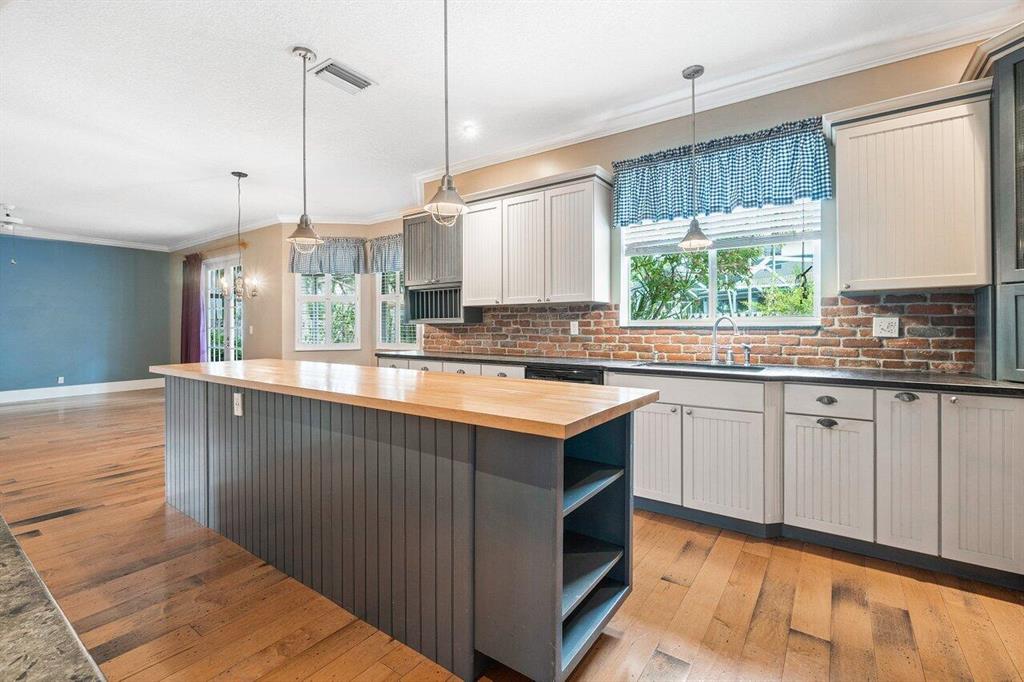7432 Prescott Lane