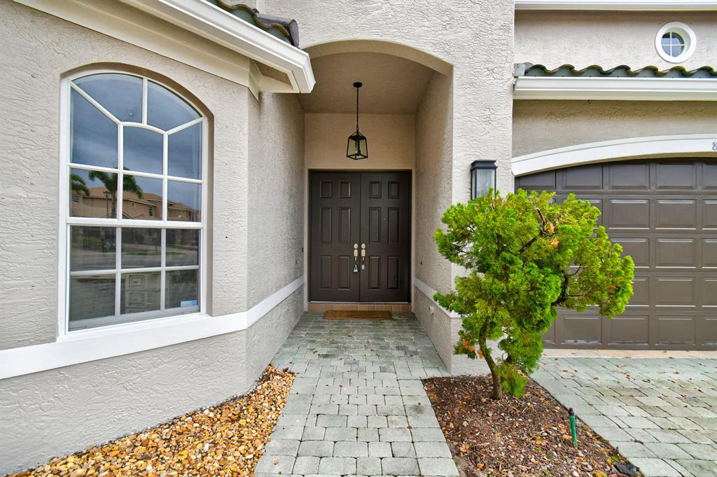 8872 Maple Hill Court