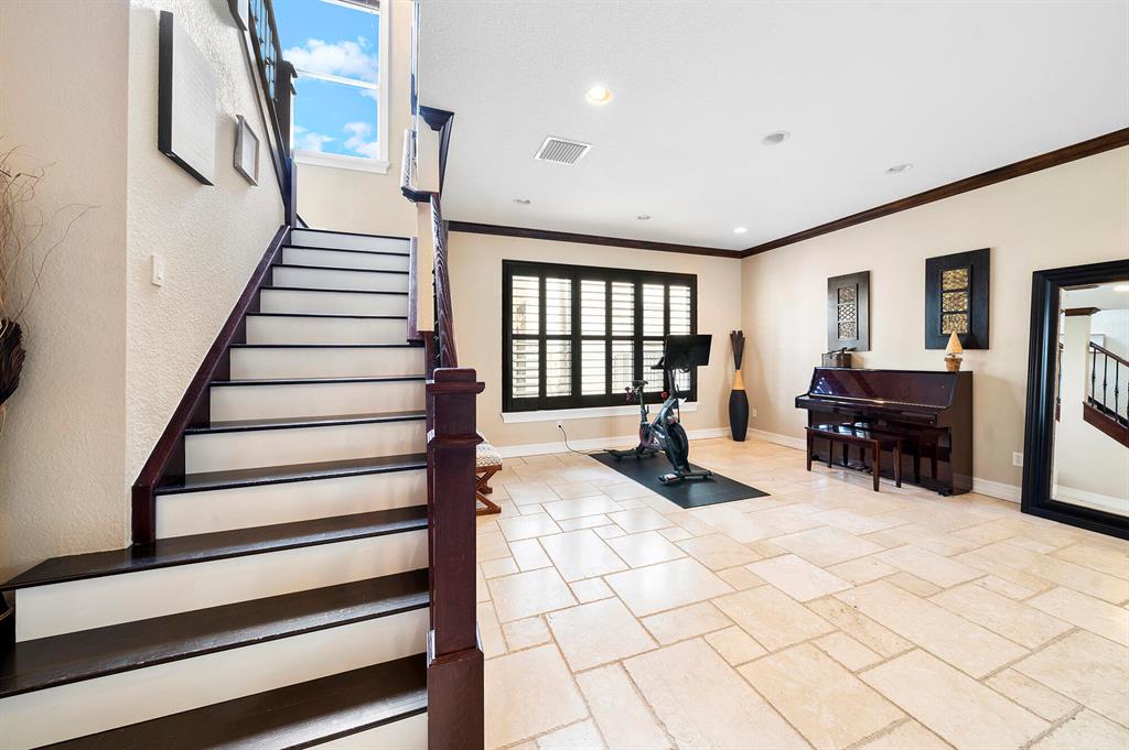 8872 Maple Hill Court