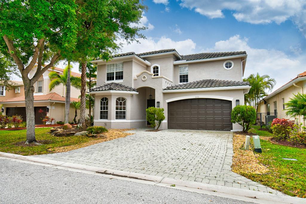 8872 Maple Hill Court