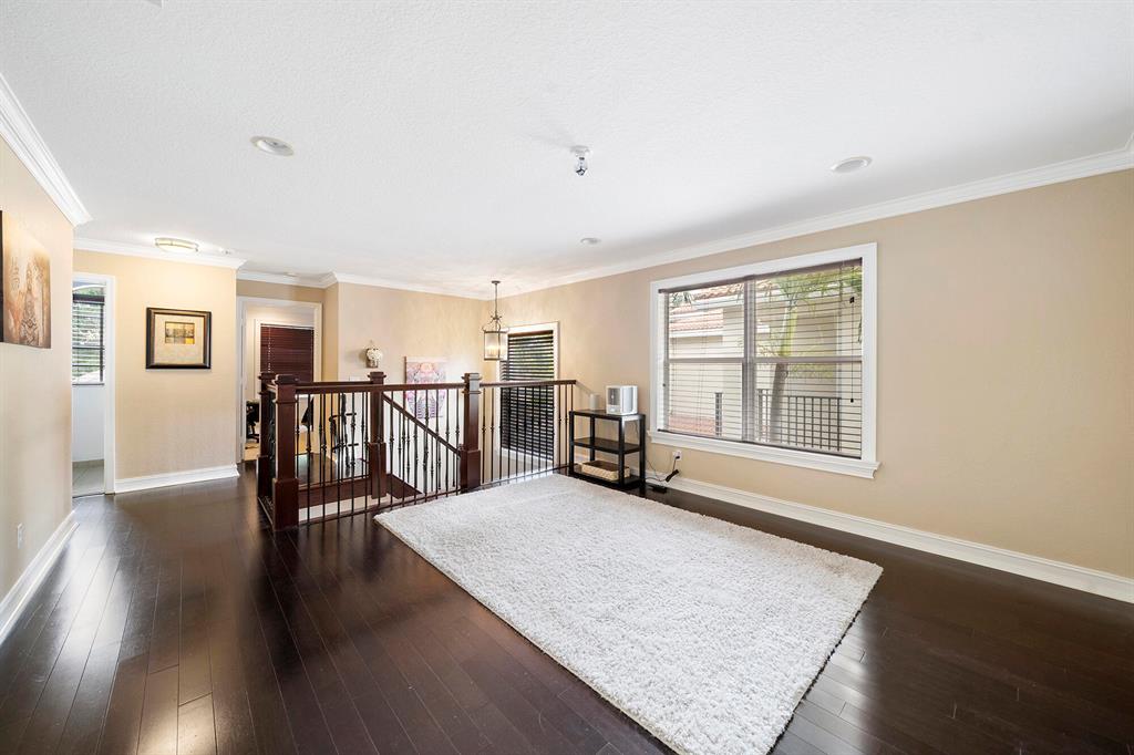 8872 Maple Hill Court