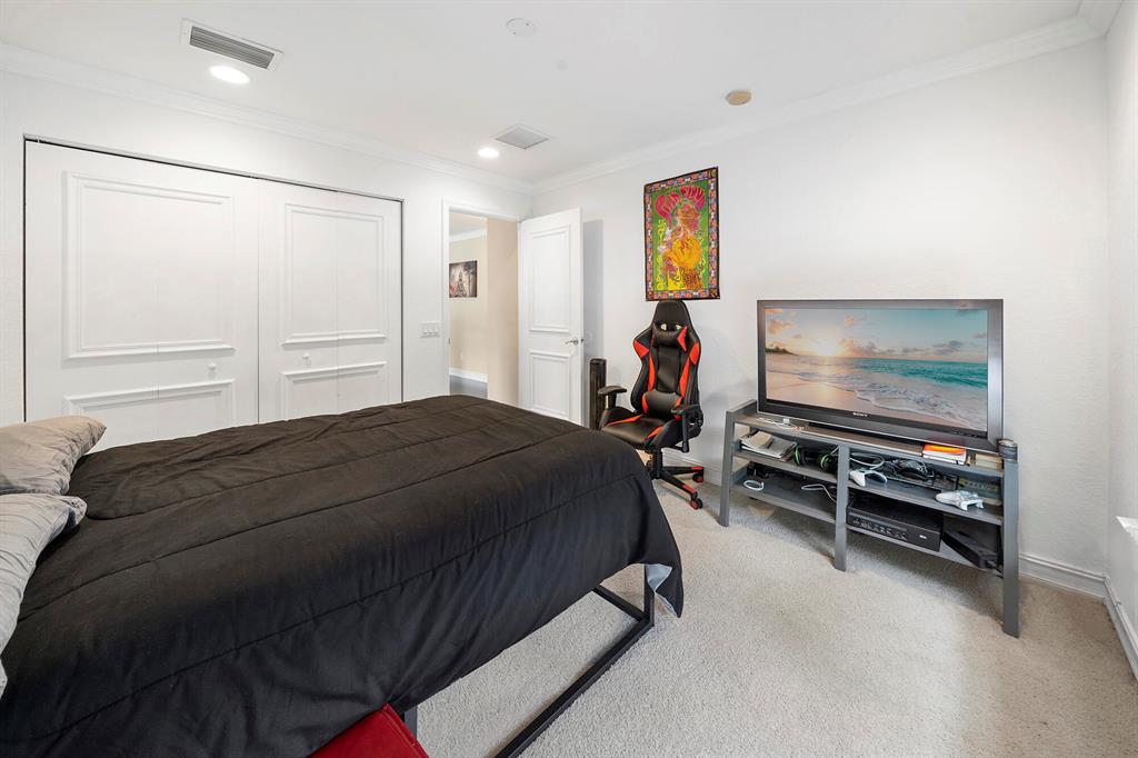 8872 Maple Hill Court