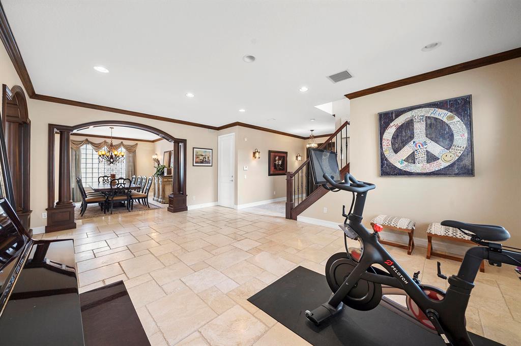8872 Maple Hill Court