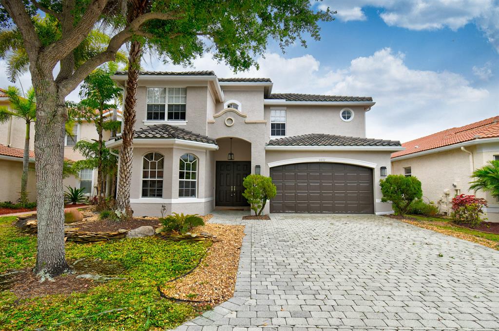 8872 Maple Hill Court