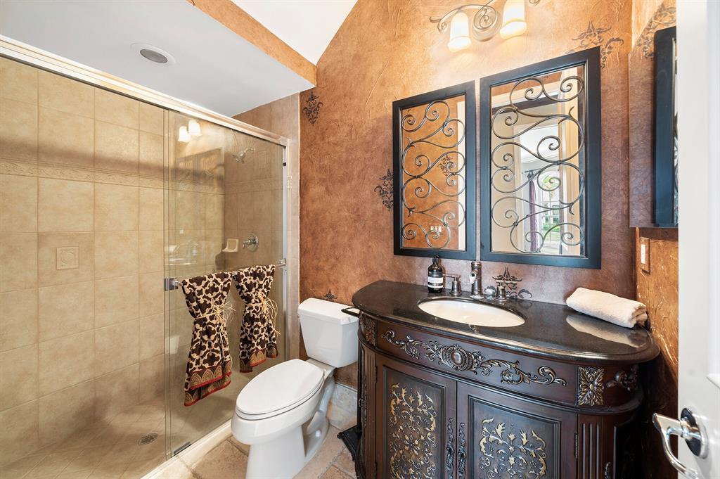 8872 Maple Hill Court