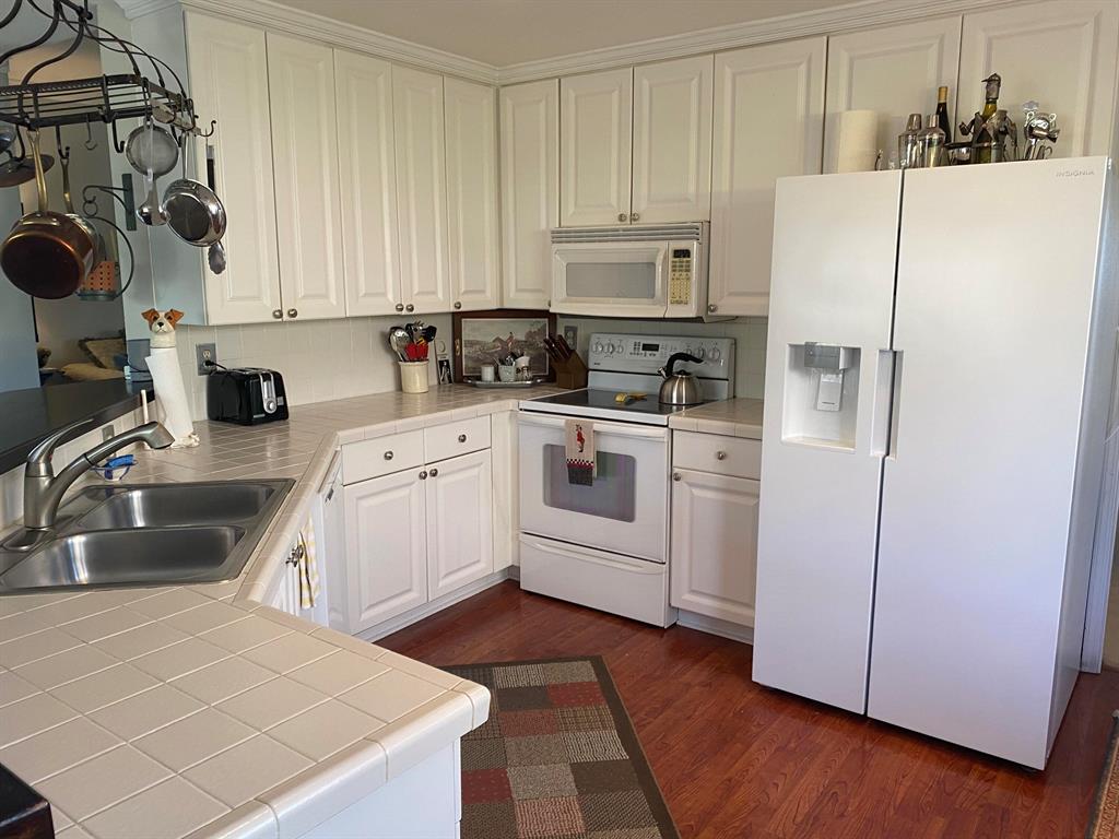 1148 Wild Cherry Lane