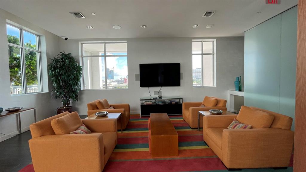 300 S Australian Avenue Unit: 613