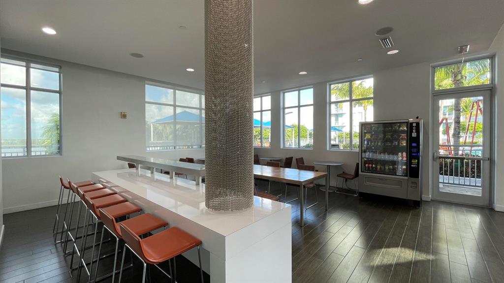 300 S Australian Avenue Unit: 613
