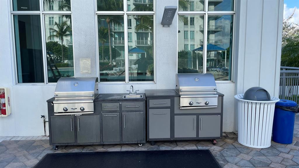 300 S Australian Avenue Unit: 613