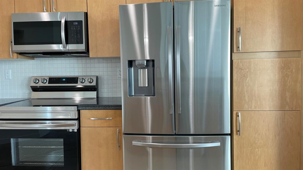 300 S Australian Avenue Unit: 613