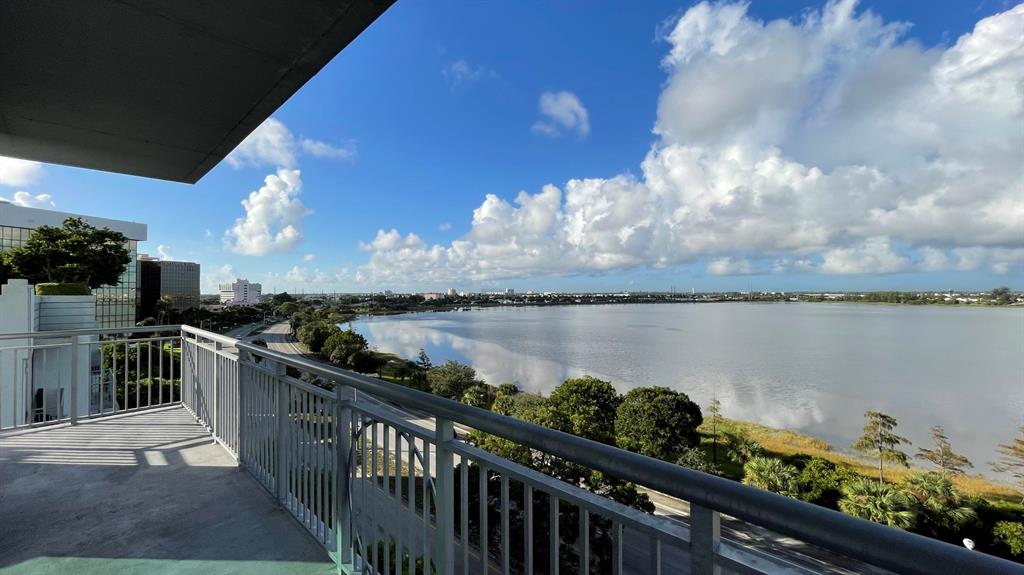 300 S Australian Avenue Unit: 613