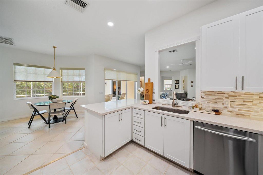 307 Sweet Bay Circle