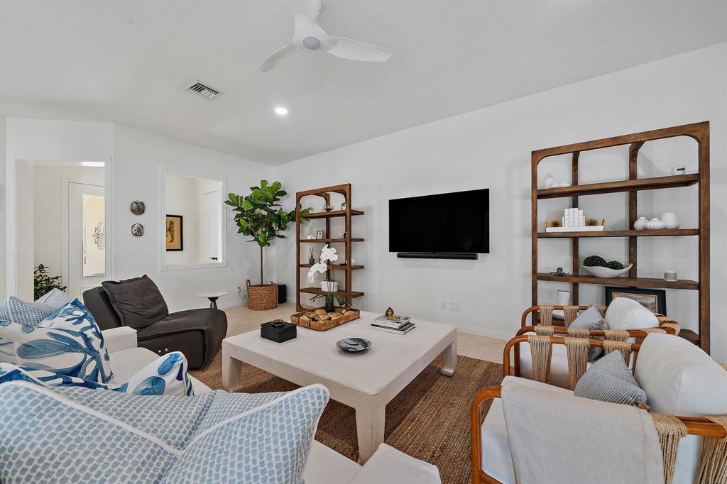 307 Sweet Bay Circle