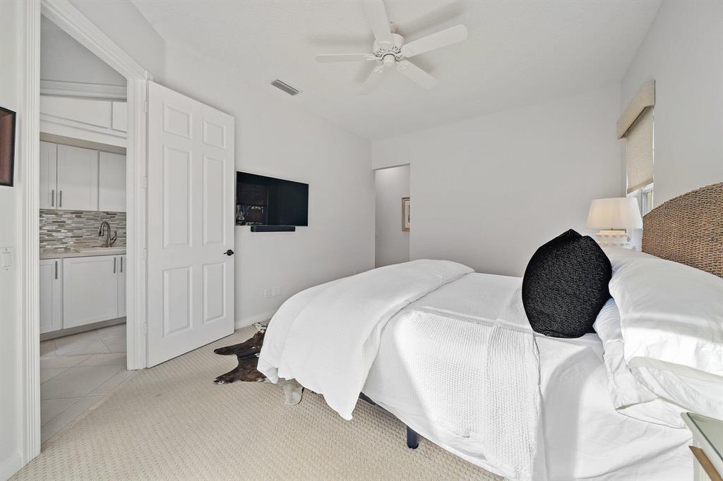 307 Sweet Bay Circle